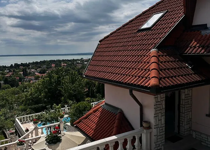 Kamilla * Balatongyörök